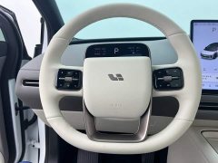 Li Auto i6 Two-Wheel Drive Standard - ფოტო 11