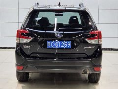 Subaru Forester 2.0i AWD Luxury Edition - фото 5