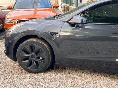 Tesla Model Y Rear-Wheel Drive - ფოტო 17