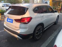 BMW X1 sDrive20Li Premium Edition - ფოტო 3