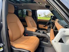 Land Rover Defender 110 3.0T P400 Dark Edition - photo 11