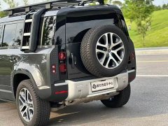 Land Rover Defender 110 3.0T P400 Dark Edition - photo 19