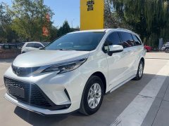 Toyota Gravia 2.5L Hybrid Comfort Edition - photo 1