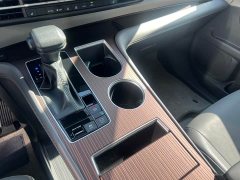 Toyota Gravia 2.5L Hybrid Comfort Edition - photo 11