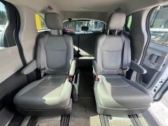 Toyota Gravia 2.5L Hybrid Comfort Edition - photo 13
