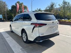 Toyota Gravia 2.5L Hybrid Comfort Edition - photo 6