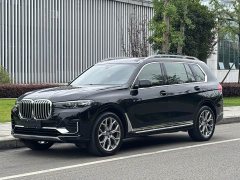 BMW X7 xDrive40i Luxury Package - ფოტო 1