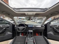 Volkswagen Taos 380TSI AWD Luxury Smart Connected Pro - фото 10