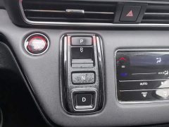 Honda Odyssey 2.0L e:HEV Sharp Comfort Edition - ფოტო 13