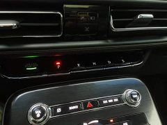 Lincoln Explorer 2.0T AWD Premium - ფოტო 13
