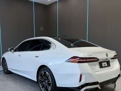 BMW 5 Series 525Li M Sport Package - фото 8