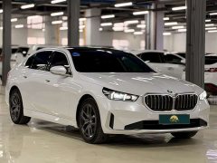 BMW 5 Series 530Li Premier Luxury Package - ფოტო 3