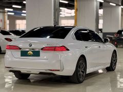 BMW 5 Series 530Li Premier Luxury Package - ფოტო 6
