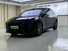 Li Auto i8 Standard Edition - ფოტო 1