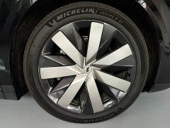 Li Auto i8 Standard Edition - ფოტო 17