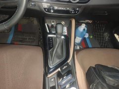 Buick GL6 323T Hybrid Connected Luxury - ფოტო 16