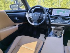 Lexus ES 200 Excellence Edition - ფოტო 19