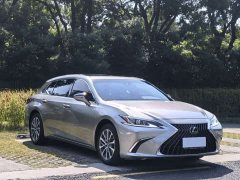 Lexus ES 200 Excellence Edition - ფოტო 3