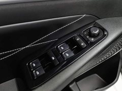 Geely Emgrand 4th Generation Champion Edition 1.5L CVT Luxury - фото 9