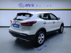 Nissan Qashqai 2.0L CVT Smart Comfort Edition - фото 3