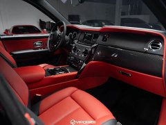 Rolls-Royce Cullinan Black Badge - ფოტო 10