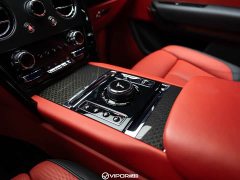 Rolls-Royce Cullinan Black Badge - ფოტო 14