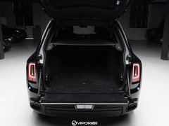 Rolls-Royce Cullinan Black Badge - ფოტო 18