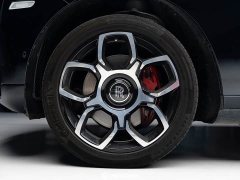 Rolls-Royce Cullinan Black Badge - ფოტო 19