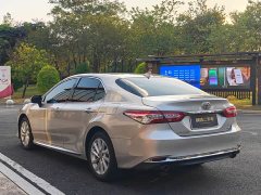 Toyota Camry 2.0G Luxury Edition - photo 6