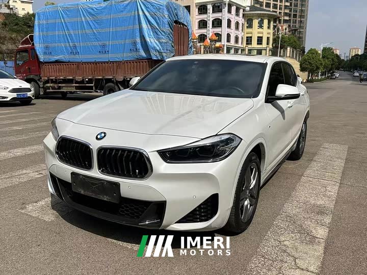BMW X2 sDrive25i Leading Edition M Off-Road Package - автомобиль из Китая