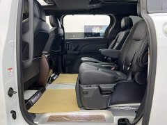 Toyota Gravia 2.5L Hybrid Luxury - photo 11