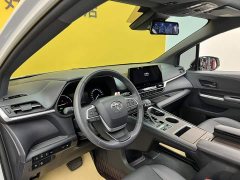 Toyota Gravia 2.5L Hybrid Luxury - photo 13