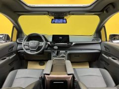 Toyota Gravia 2.5L Hybrid Luxury - photo 18