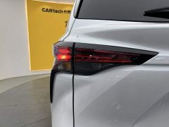 Toyota Gravia 2.5L Hybrid Luxury - photo 3