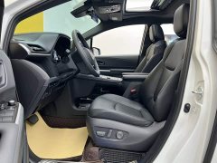 Toyota Gravia 2.5L Hybrid Luxury - photo 8