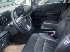 Honda Odyssey 2.0L e:HEV Luxury - ფოტო 3