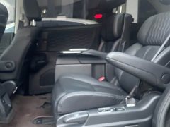 Honda Odyssey 2.0L e:HEV Luxury - ფოტო 4