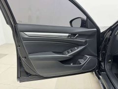 Honda Accord 260TURBO Luxury Edition - фото 12
