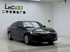 Honda Accord 260TURBO Luxury Edition - фото 2