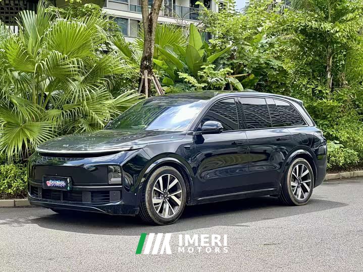 Li Auto L8 Pro - автомобиль из Китая