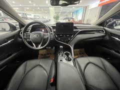 Toyota Camry 2.5G Luxury - ფოტო 16