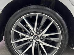 Toyota Camry 2.5G Luxury - ფოტო 8