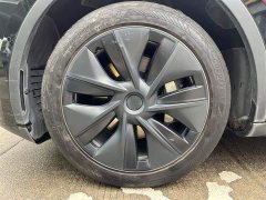 Tesla Model Y Rear-Wheel Drive - ფოტო 8