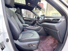 Toyota Crown Venza 2.5L HEV AWD Premium - photo 4