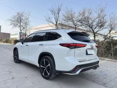 Toyota Crown Venza 2.5L HEV AWD Premium - photo 7