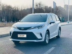 Toyota Gravia 2.5L Hybrid Luxury - фото 1