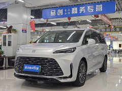 Buick GL8 New Energy Lusang Respect Edition - photo 1