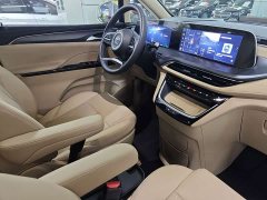 Buick GL8 New Energy Lusang Respect Edition - photo 10