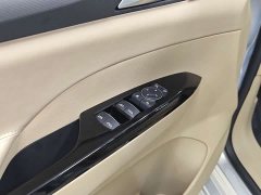 Buick GL8 New Energy Lusang Respect Edition - photo 18