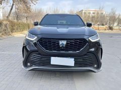 Toyota Crown Venza 2.5L HEV AWD Premium - фото 3